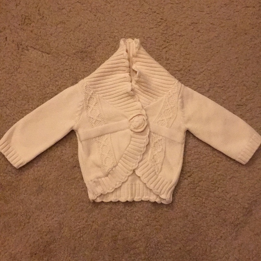 OshKosh Genuine Baby Cream sweater 6 mo